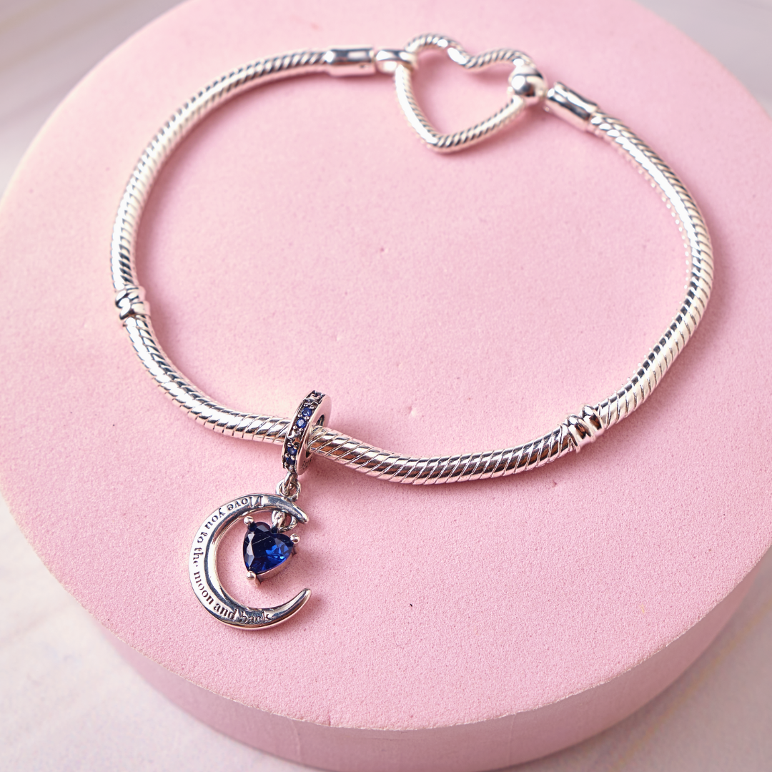 Charm Luna Corazón