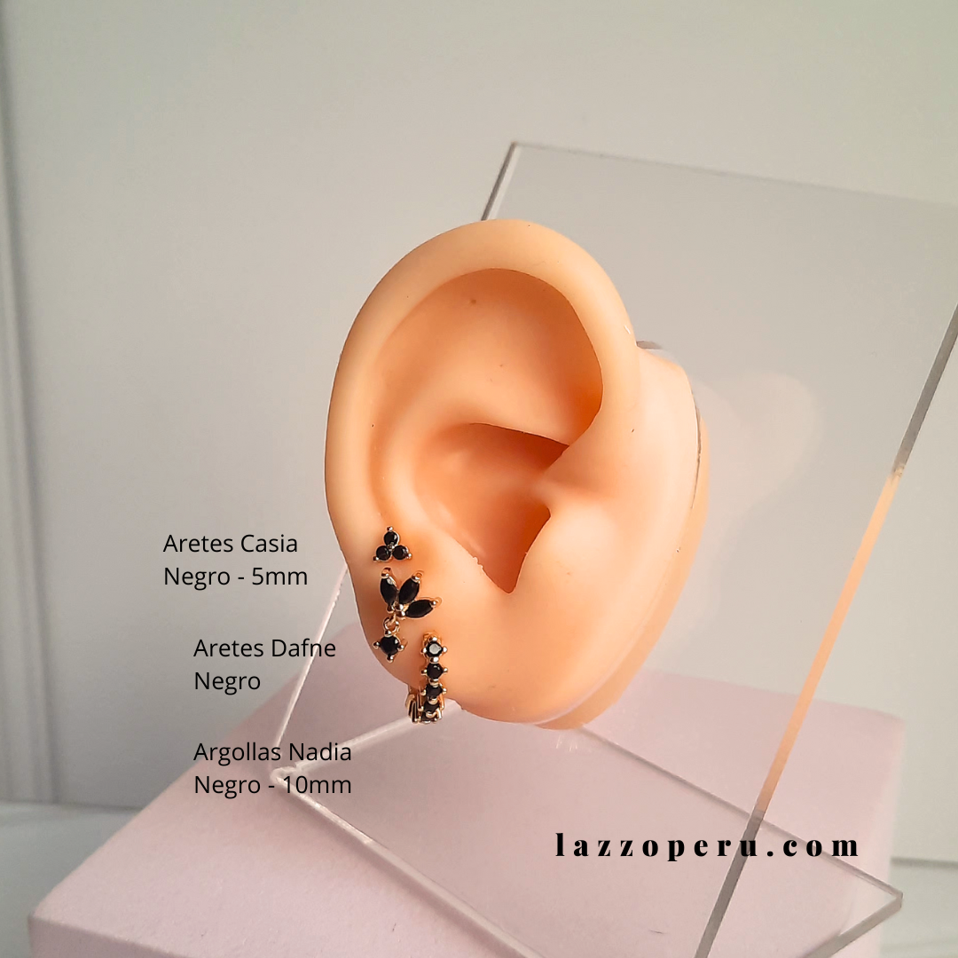 Aretes Dafne - Gold - 7x11mm - Negro