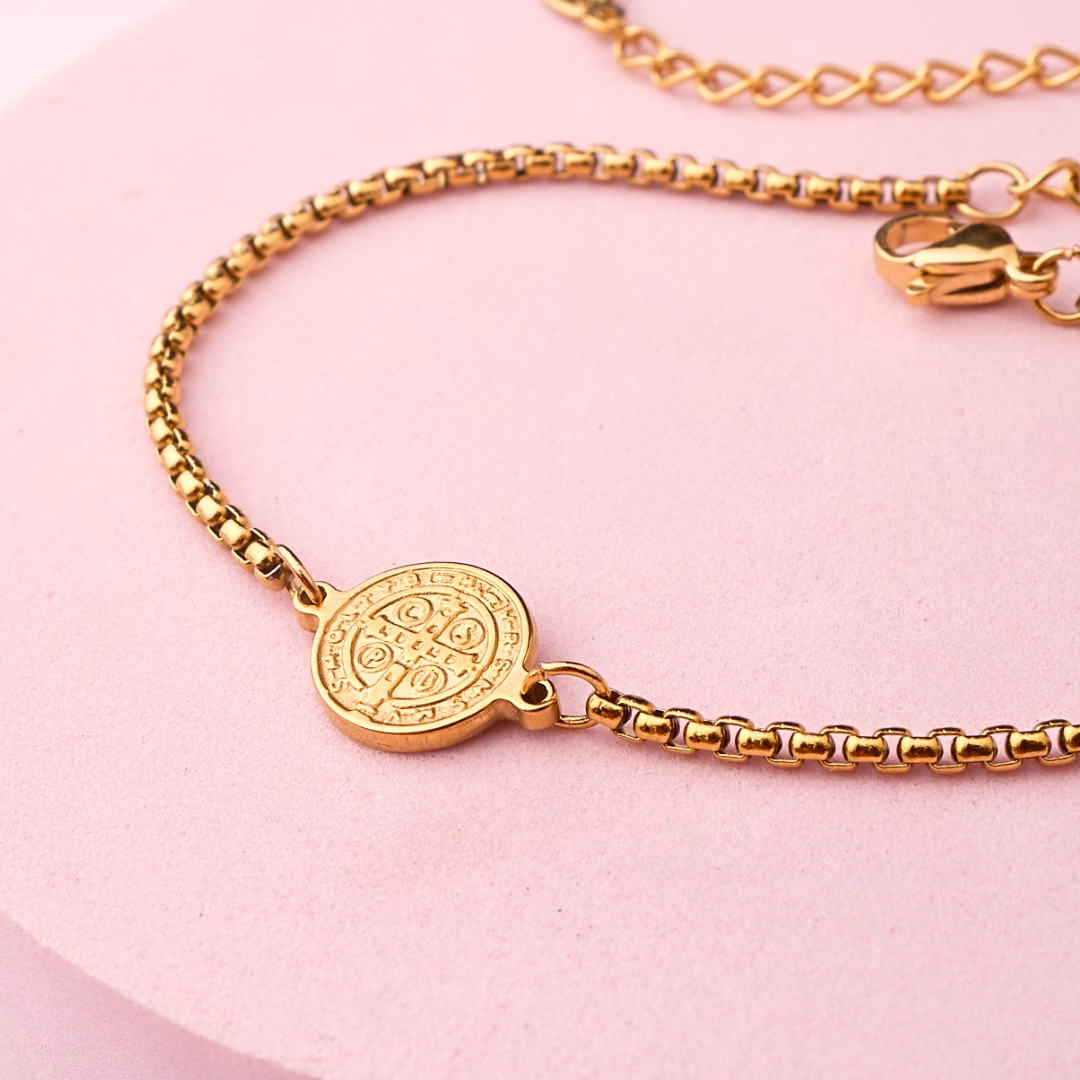 Pulsera San Benito - Gold - 10 mm