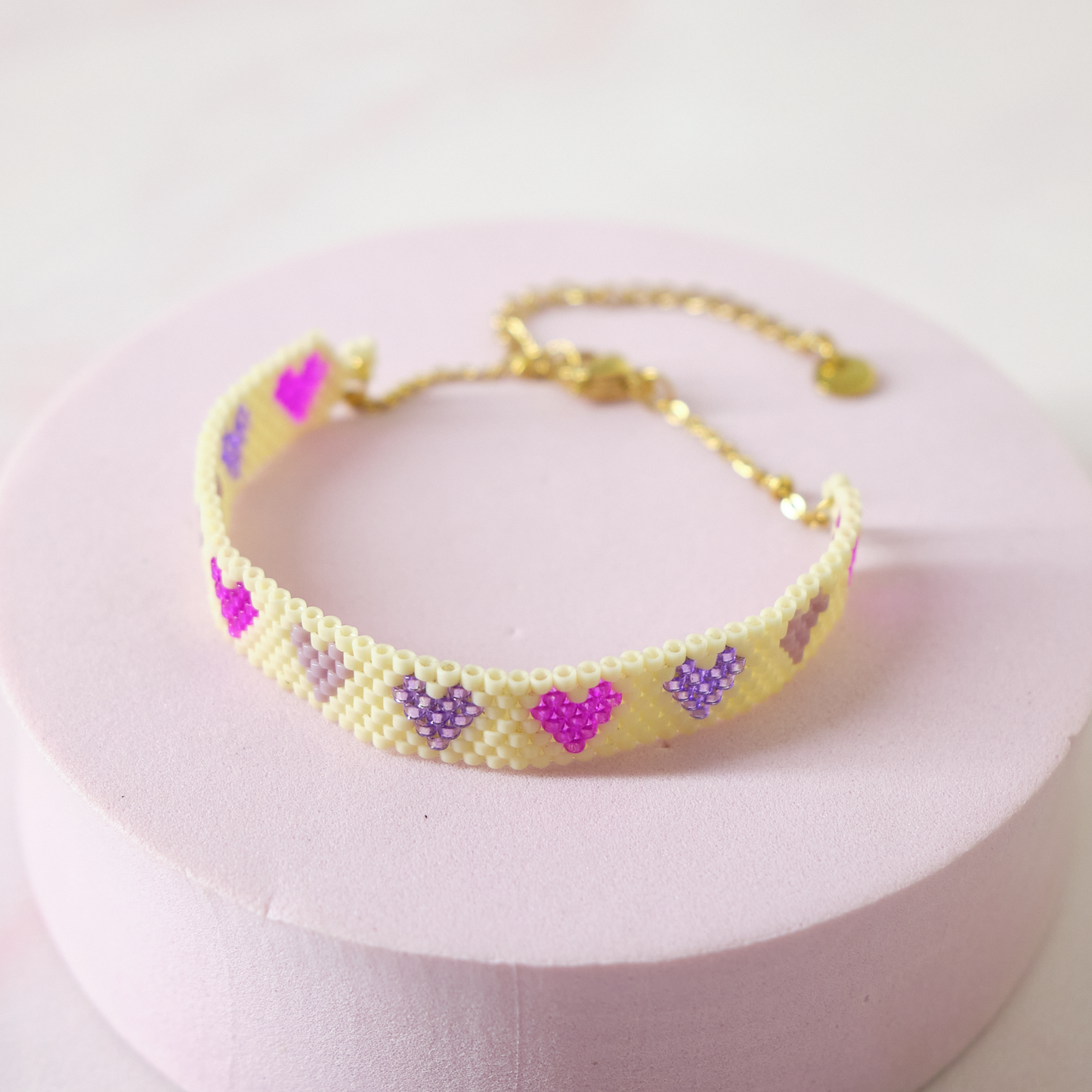 Pulsera Miyuki Corazones - Crema