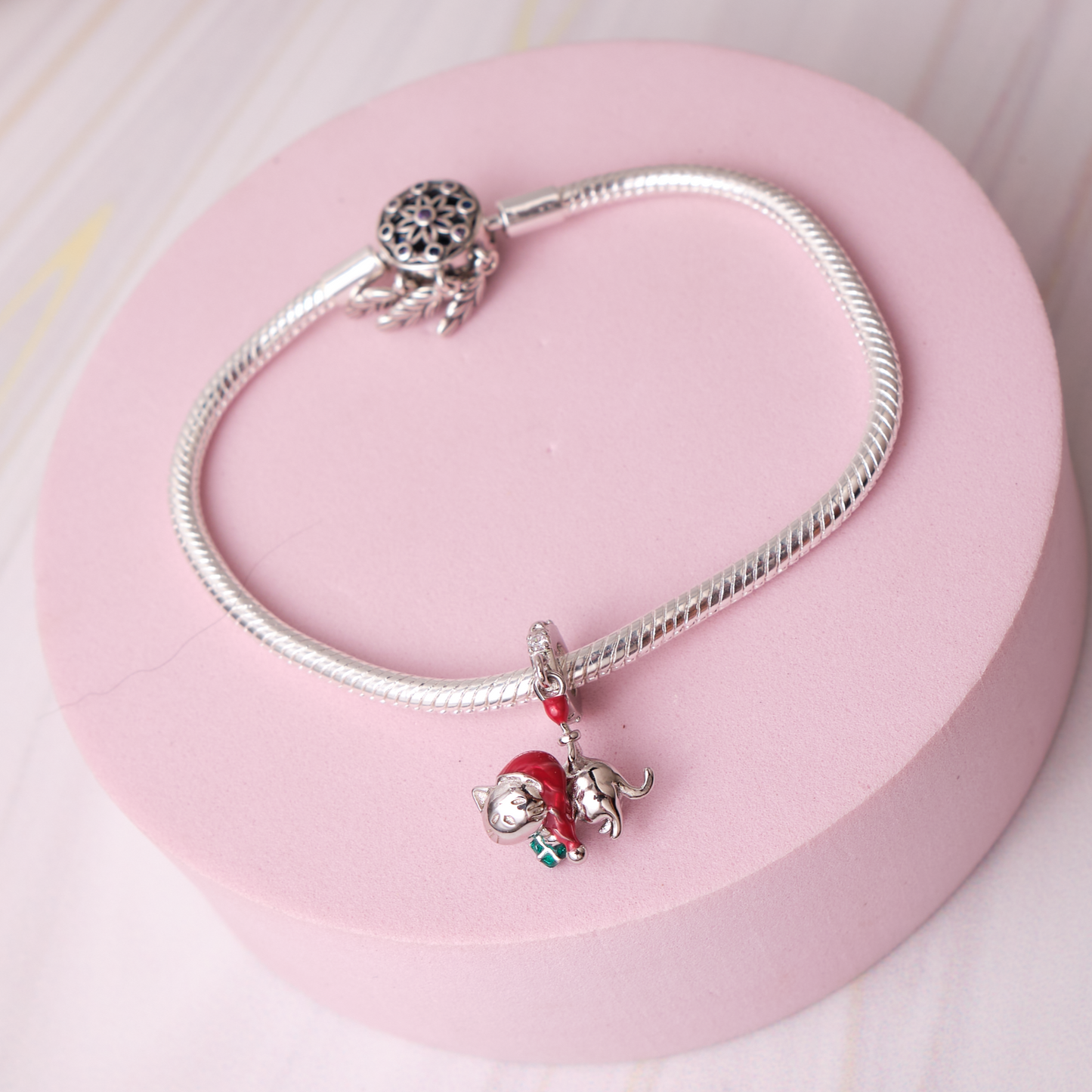 Charm Gatito Navideño