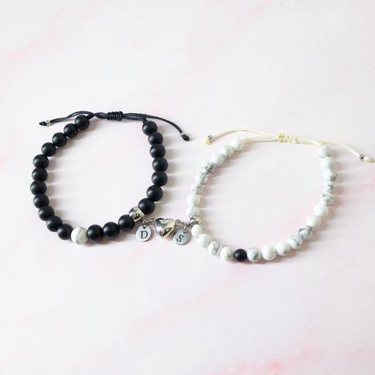 Pack - Pulseras Distancia -Howlita Blanco & Onix Negro Mate - Personalizadas